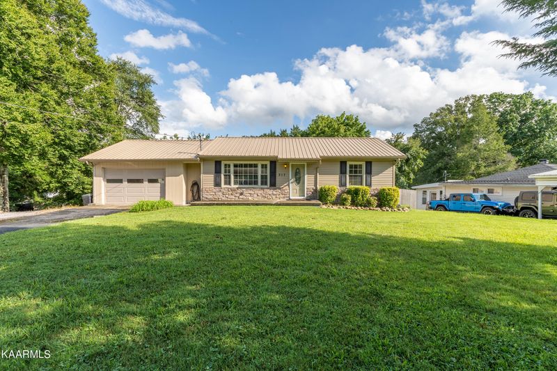 317 Ridgeview Dr, Oliver Springs, TN 37840