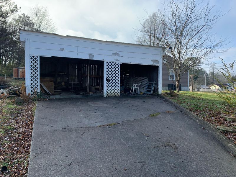 317315 Carroll Dr, Harriman, TN 37748