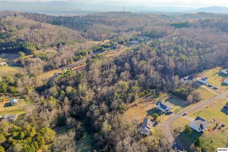 3175 Mutton Hollow Rd, Kodak, TN 37764