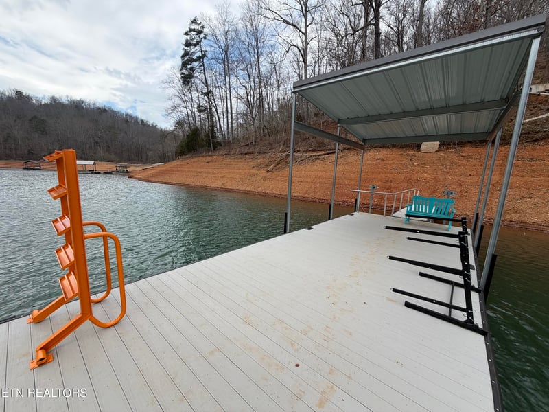 318 Carp Ln, Lafollette, TN 37766