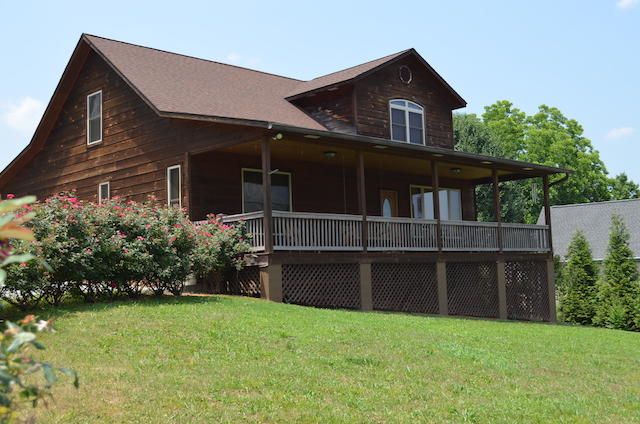 318 East Chestnut Hill Rd, Townsend, TN 37882