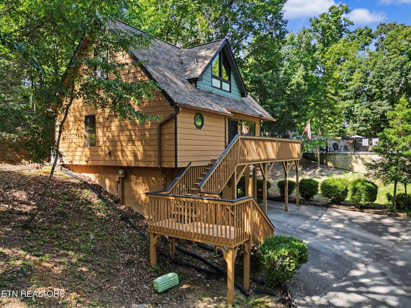 318 Greenwood Way, Pigeon Forge, TN 37863
