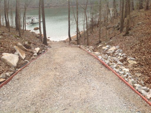 318 Hiwassee Dr, Jacksboro, TN 37757