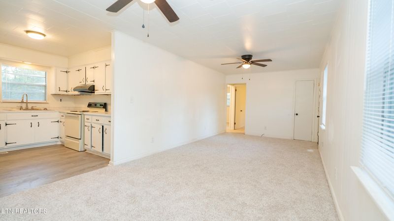 318 John St, Rockwood, TN 37854