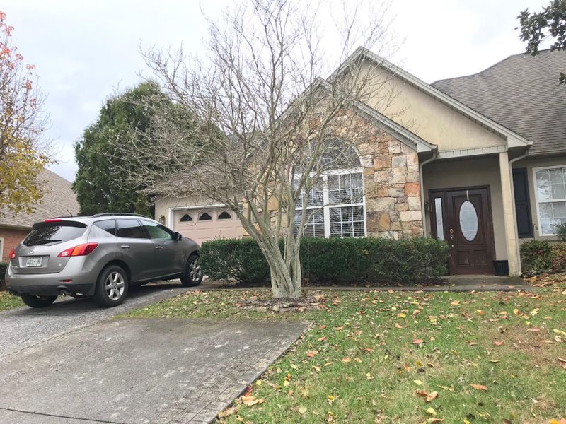 318 Lochmere Dr, Morristown, TN 37814
