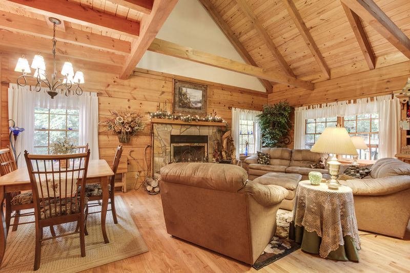 318 Ottawa Cir, Loudon, TN 37774