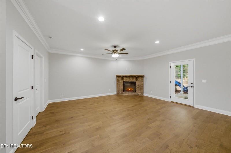 3185 Fairoaks Dr, Maryville, TN 37803