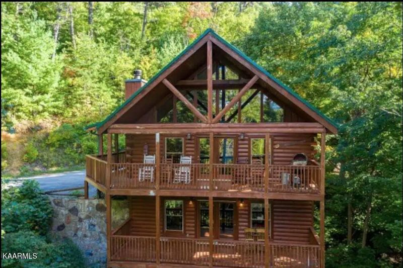 3186 Emerald Springs Loop, Sevierville, TN 37862