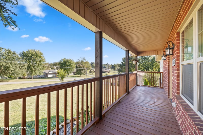 319 Ayers Rd, Kodak, TN 37764