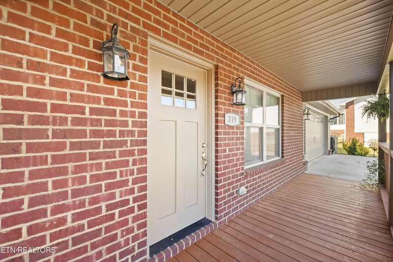 319 Ayers Rd, Kodak, TN 37764