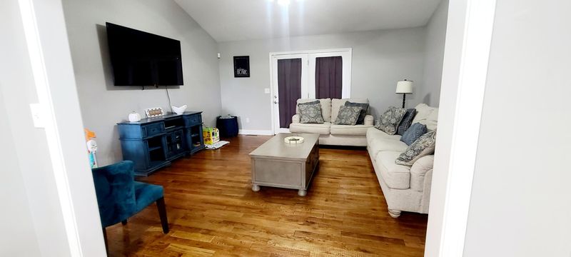 319 County Farm Rd, Madisonville, TN 37354