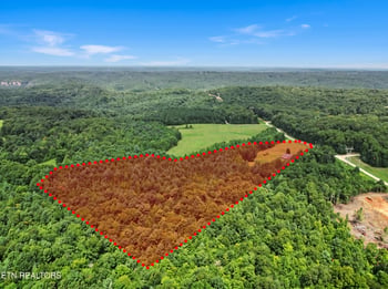 319 Oakmont Rd, Oneida, TN 37841