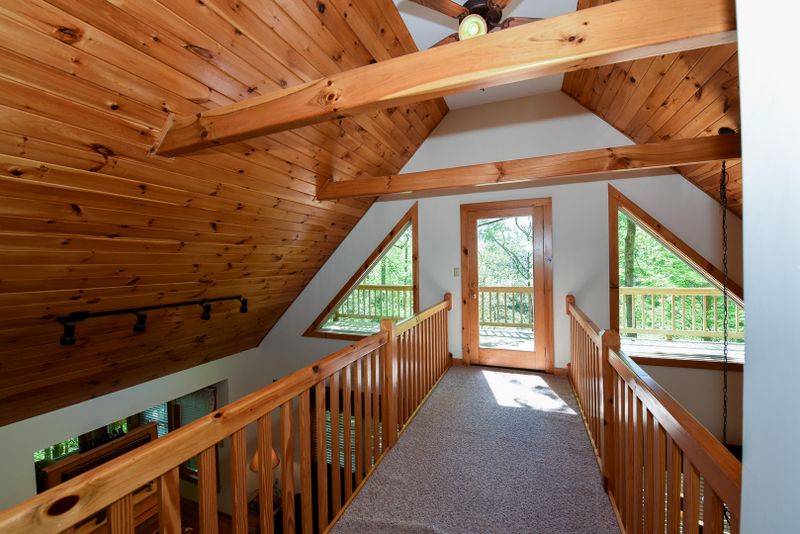 319 Settlers View Rd, Townsend, TN 37882