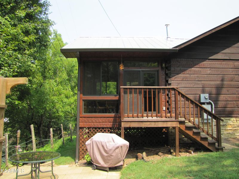 319 Stables Dr, Townsend, TN 37882