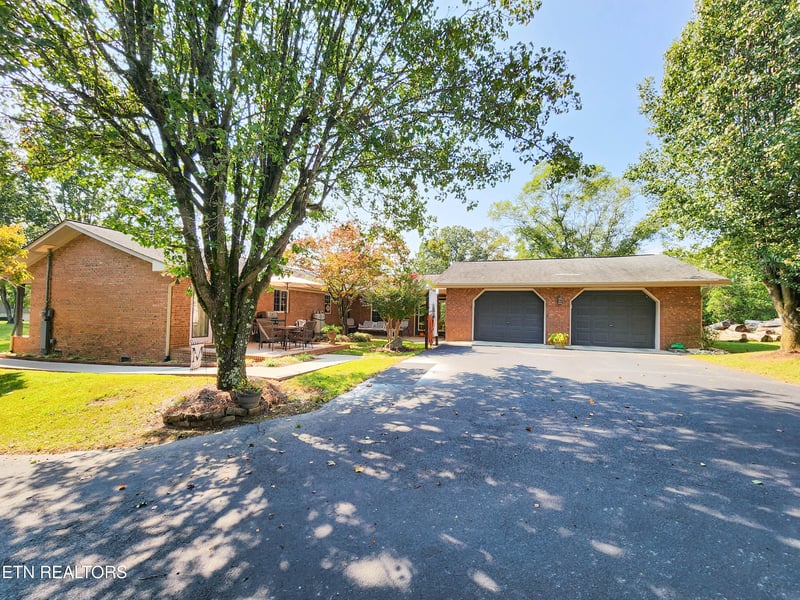 319 Tater Valley Rd, Luttrell, TN 37779