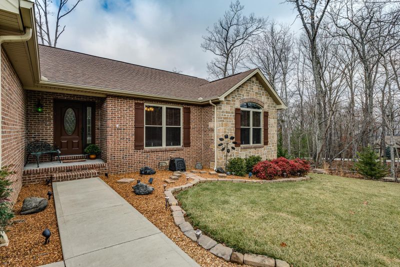 32 Bingham Ln, Crossville, TN 38558