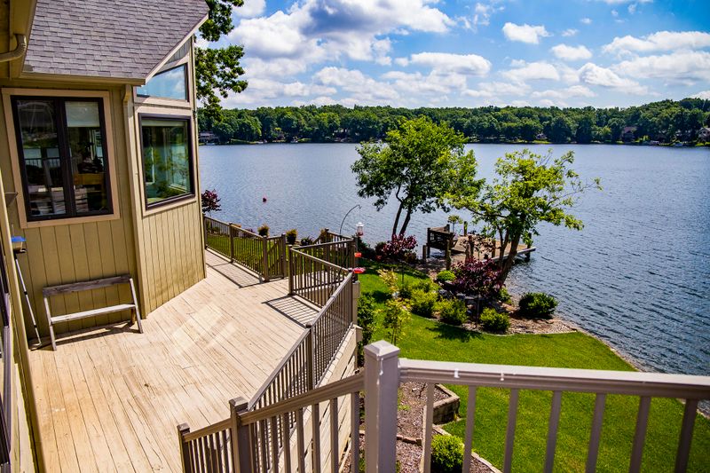 32 Dockside Ct, Crossville, TN 38558
