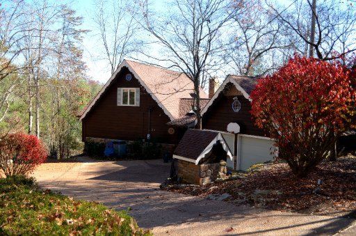 32 Hunterwood Ct, Fairfield Glade, TN 38558