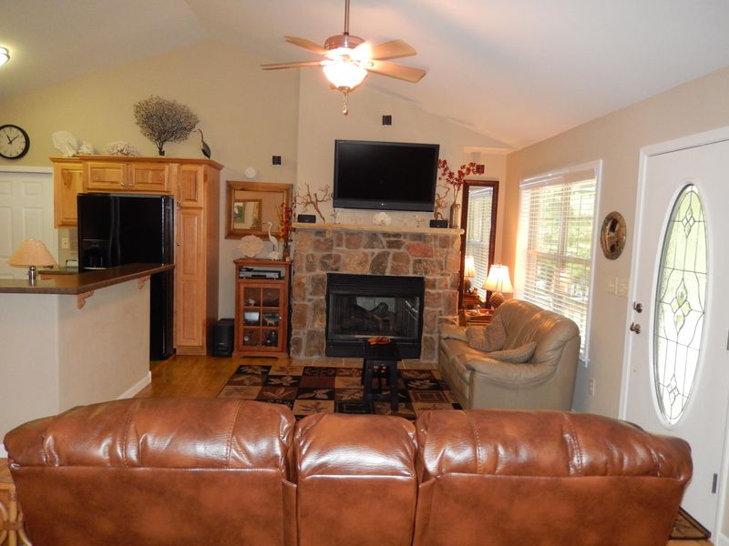 32 Leaf Cir, Fairfield Glade, TN 38558