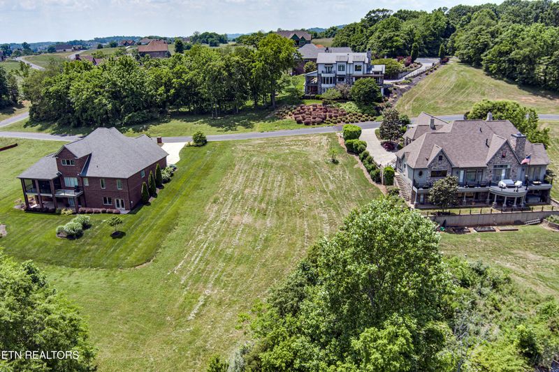 320 Cormorant Dr, Vonore, TN 37885