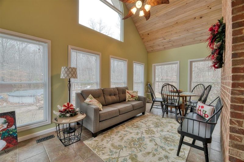 320 County Road 725, Riceville, TN 37370