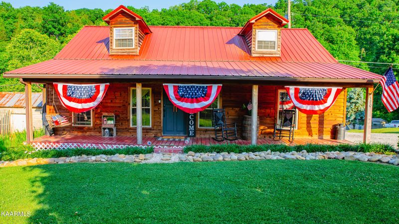 320 Front St, Luttrell, TN 37779