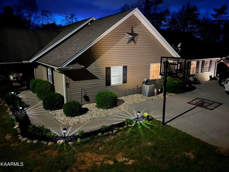320 Illa Clyde Lane Way, Sevierville, TN 37876