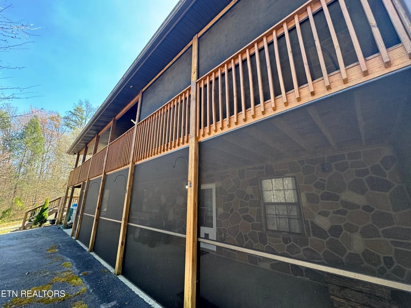 320 Muscadine Ct, Sevierville, TN 37876
