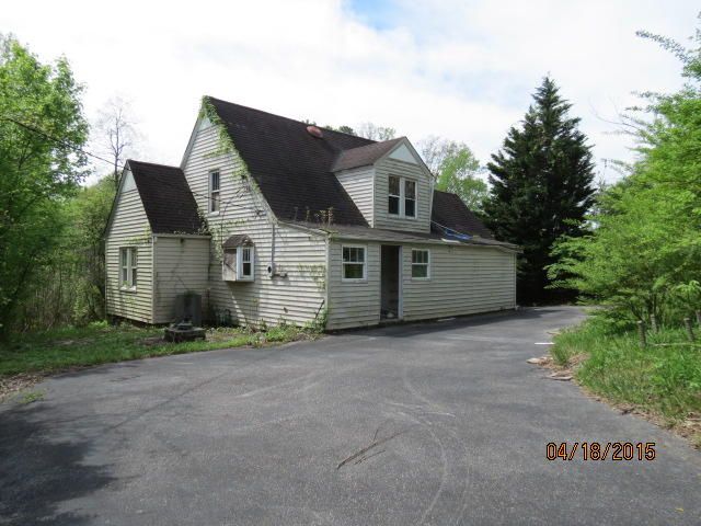 320 Old Tacora Hills Rd, Clinton, TN 37716