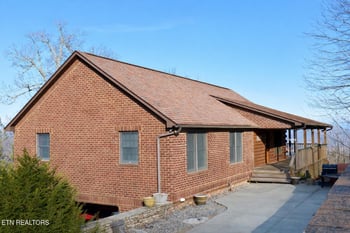 320 Sara Ln, Maynardville, TN 37807