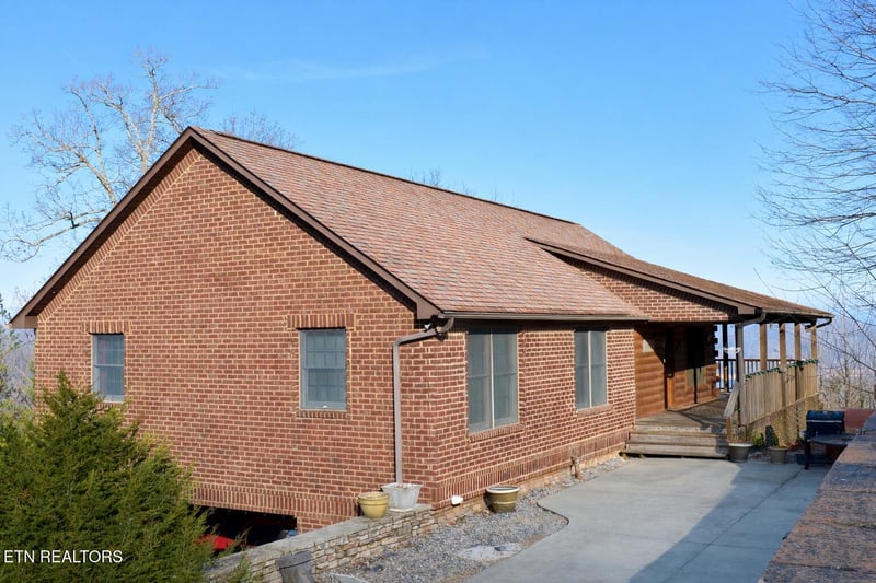 320 Sara Ln, Maynardville, TN 37807