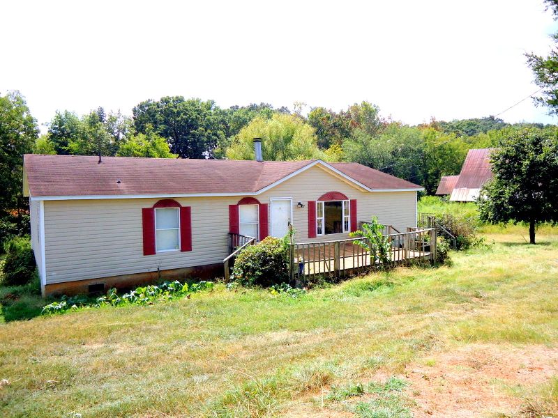 320 Seed Tick Rd, Philadelphia, TN 37846