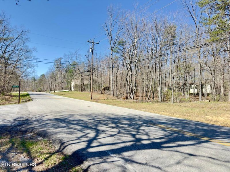 320 Westchester Dr, Crossville, TN 38558