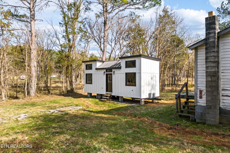 320 White Plains Rd, Vonore, TN 37885