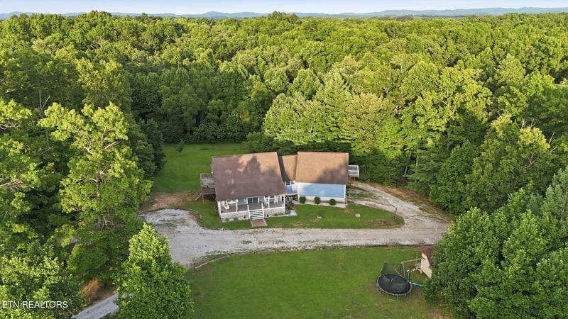 320 Wild Turkey Tr, Oneida, TN 37841