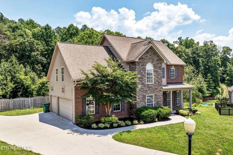 3200 Saddle Path Ln, Knoxville, TN 37931