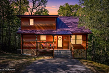 3201 Bear Country Way, Sevierville, TN 37876