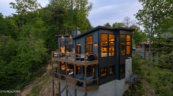 3201 Grouse Ridge Ln, Sevierville, TN 37862