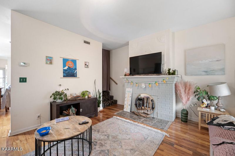 3202 E 5th Ave, Knoxville, TN 37914