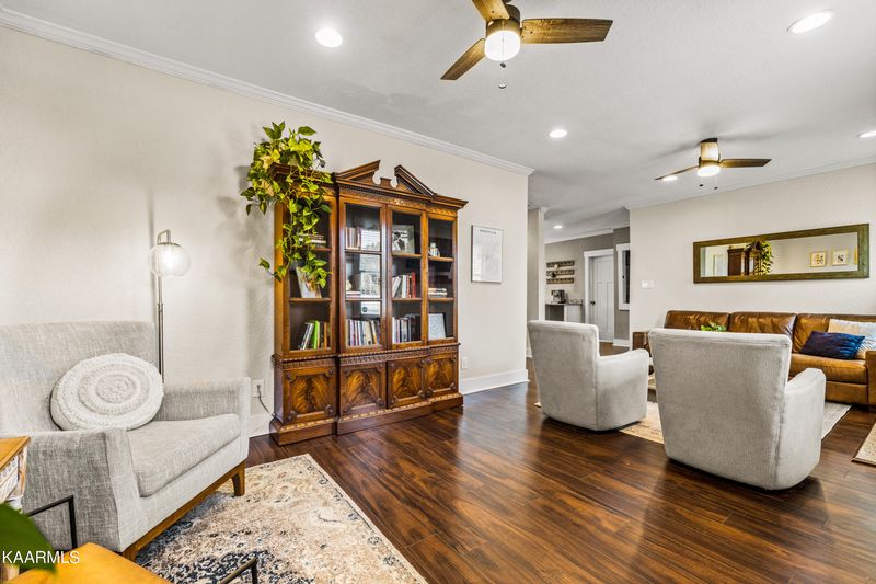 3202 Orlando St, Knoxville, TN 37917