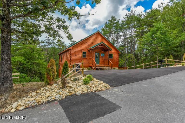 3202 Steeple Way, Pigeon Forge, TN 37863