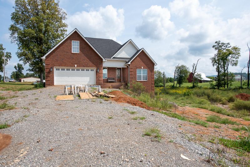 3204 Sam James Rd, Maryville, TN 37803