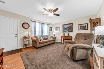 3205 Quiet Way, Knoxville, TN 37918