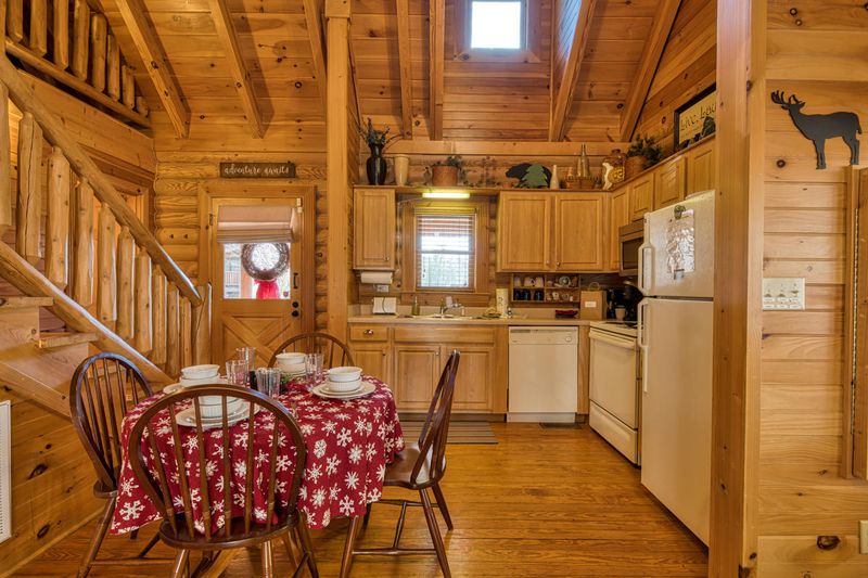 3205 Smoky Ridge Way, Sevierville, TN 37862