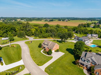3205 Whittenburg Dr, Maryville, TN 37804