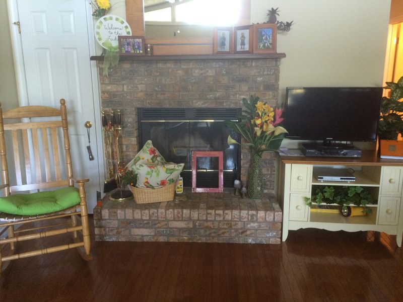 3206 Devault Rd, Louisville, TN 37777