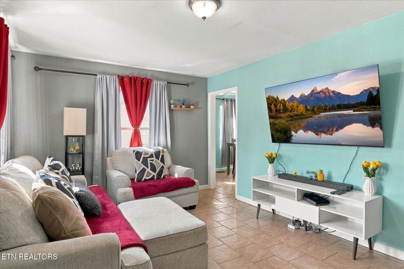 3207 Selma Ave, Knoxville, TN 37914