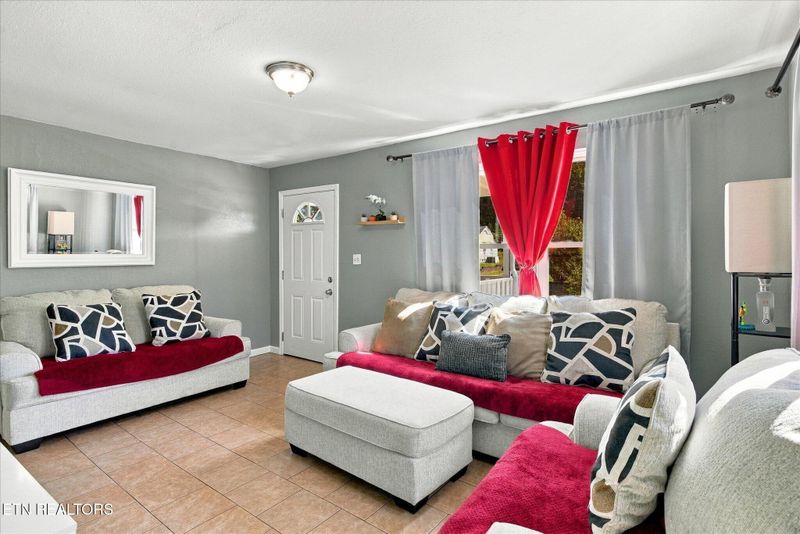 3207 Selma Ave, Knoxville, TN 37914