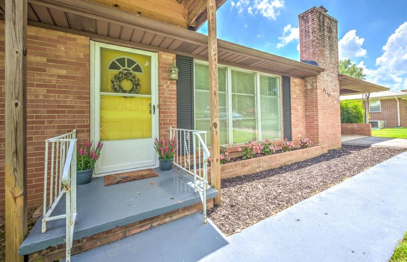3208 Lagrange Dr, Maryville, TN 37804