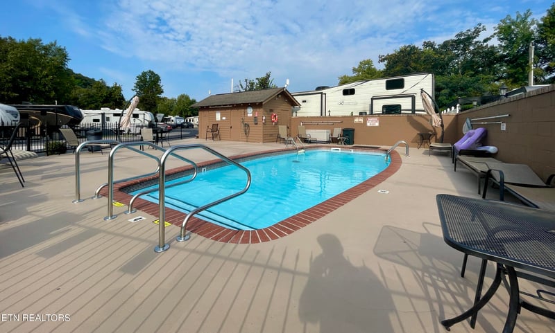 3208 Pebblebrook Way, Pigeon Forge, TN 37863